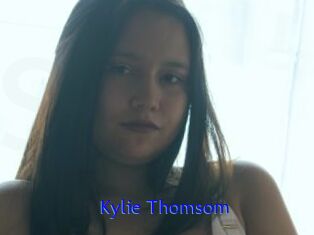 Kylie_Thomsom