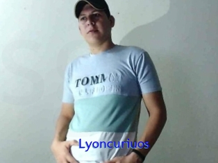 Lyoncuriuos