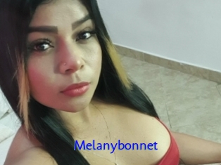 Melanybonnet