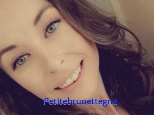 Petitebrunettegnd