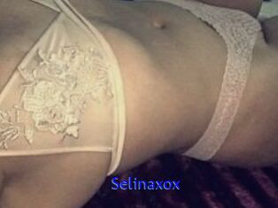 Selinaxox